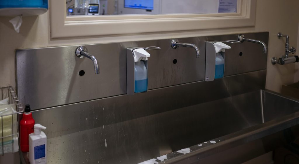 Transmission Risk of Multidrug-Resistant Bacteria Appears Highest in Hospital Sinks